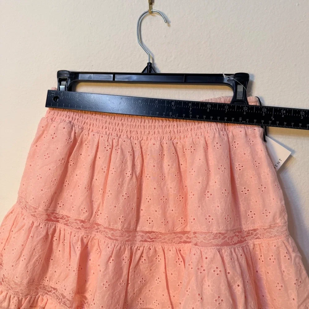 STatement Pink Eyelet Tiered Mini Skirt Smocked Waist Lace Trim PW2005384 Size M